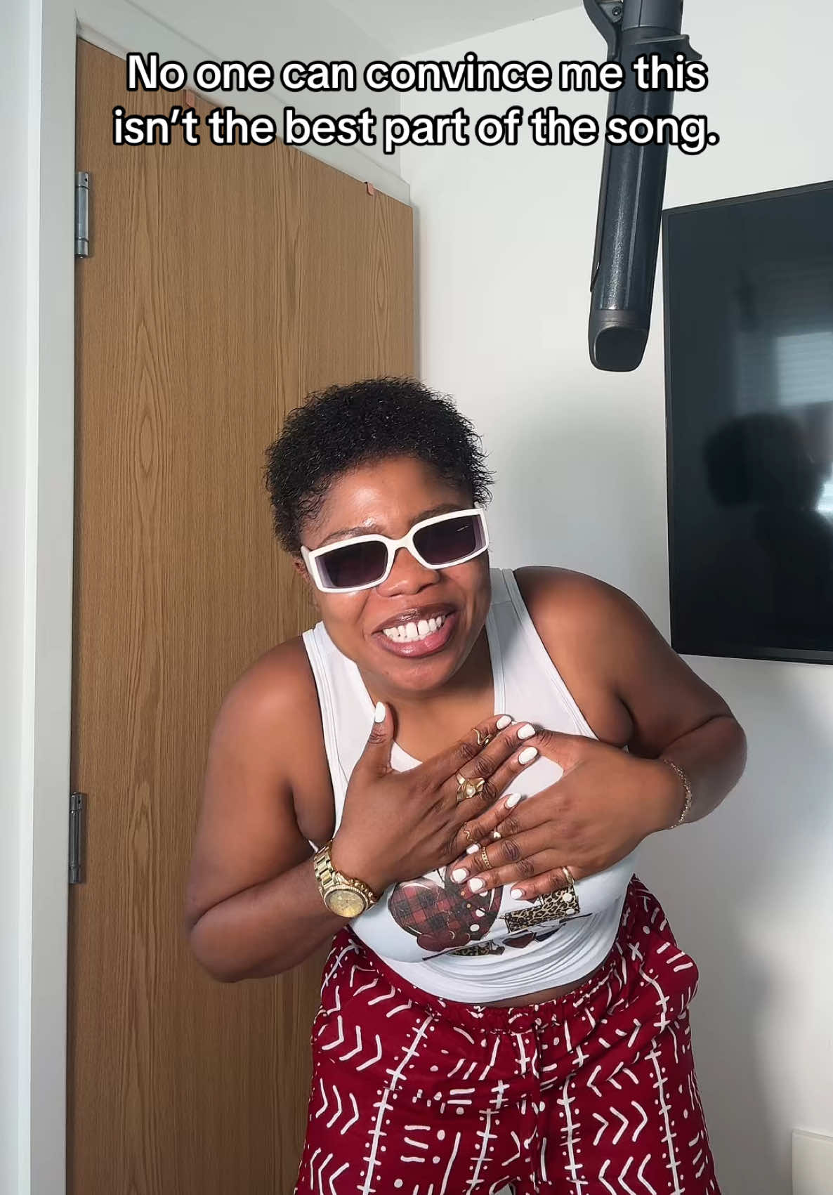 @Vibe Queen🎙️👑