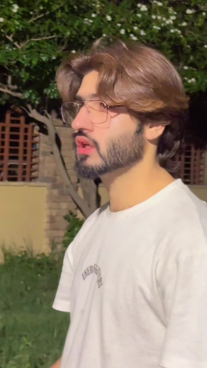 @KHAN🇵🇰