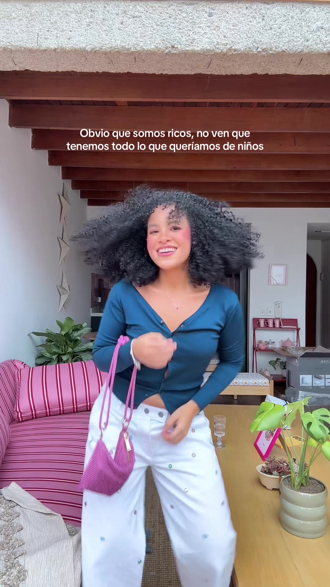 @Ana 👩🏻 y Virginia 👩🏾&zwj;🦱