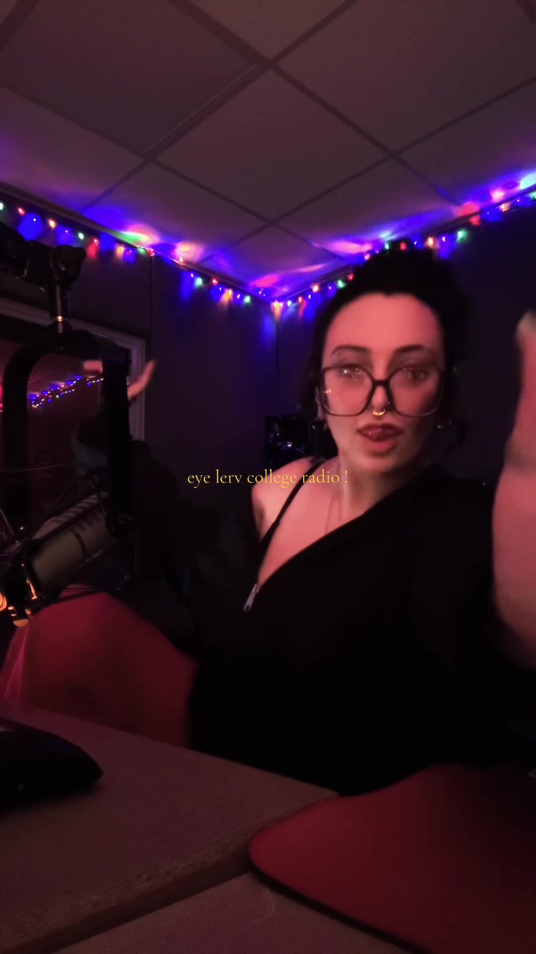 @elyssa ! ✶⋆.˚꩜