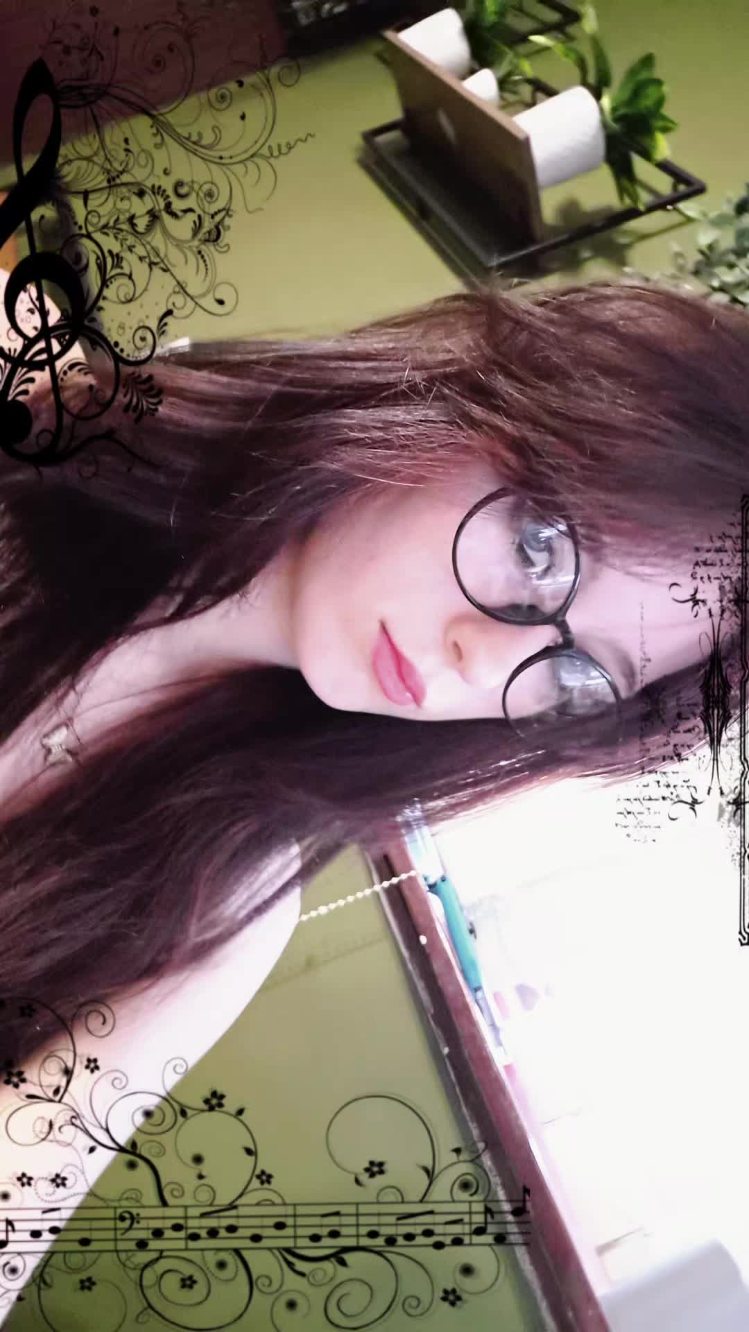 @𖤐Kayla𖤐(gerards way)