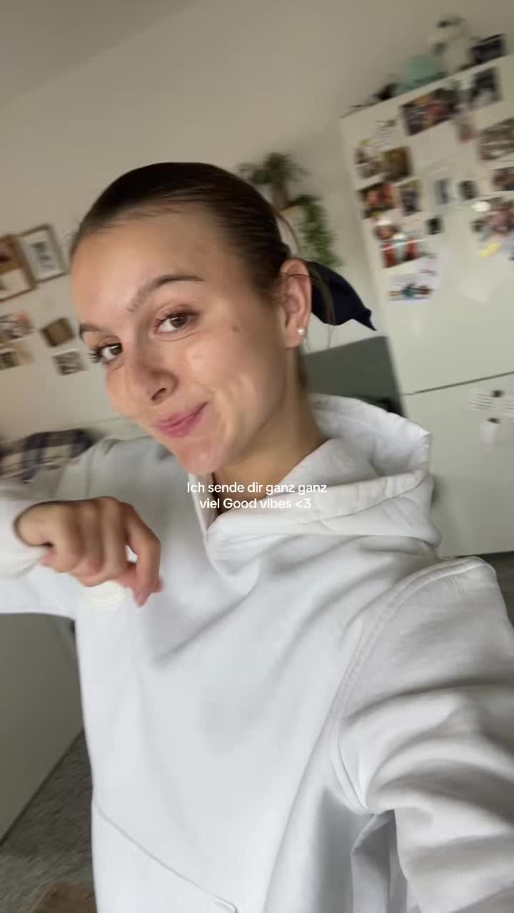@melina valerie