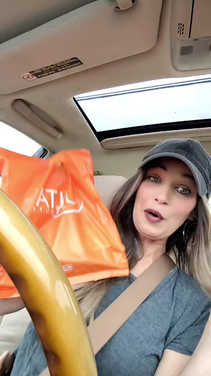 @*Courtney*thepurposelypaidmom