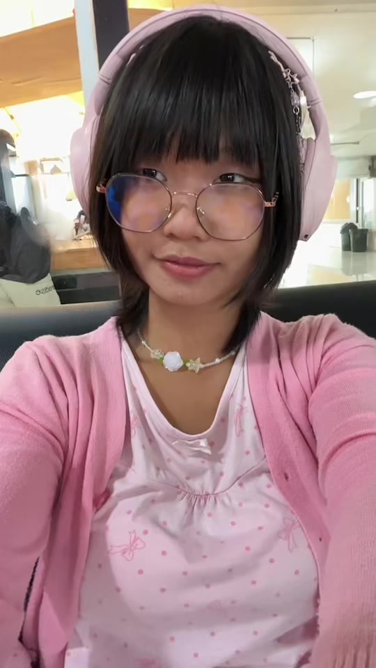 @KittyPink🎀