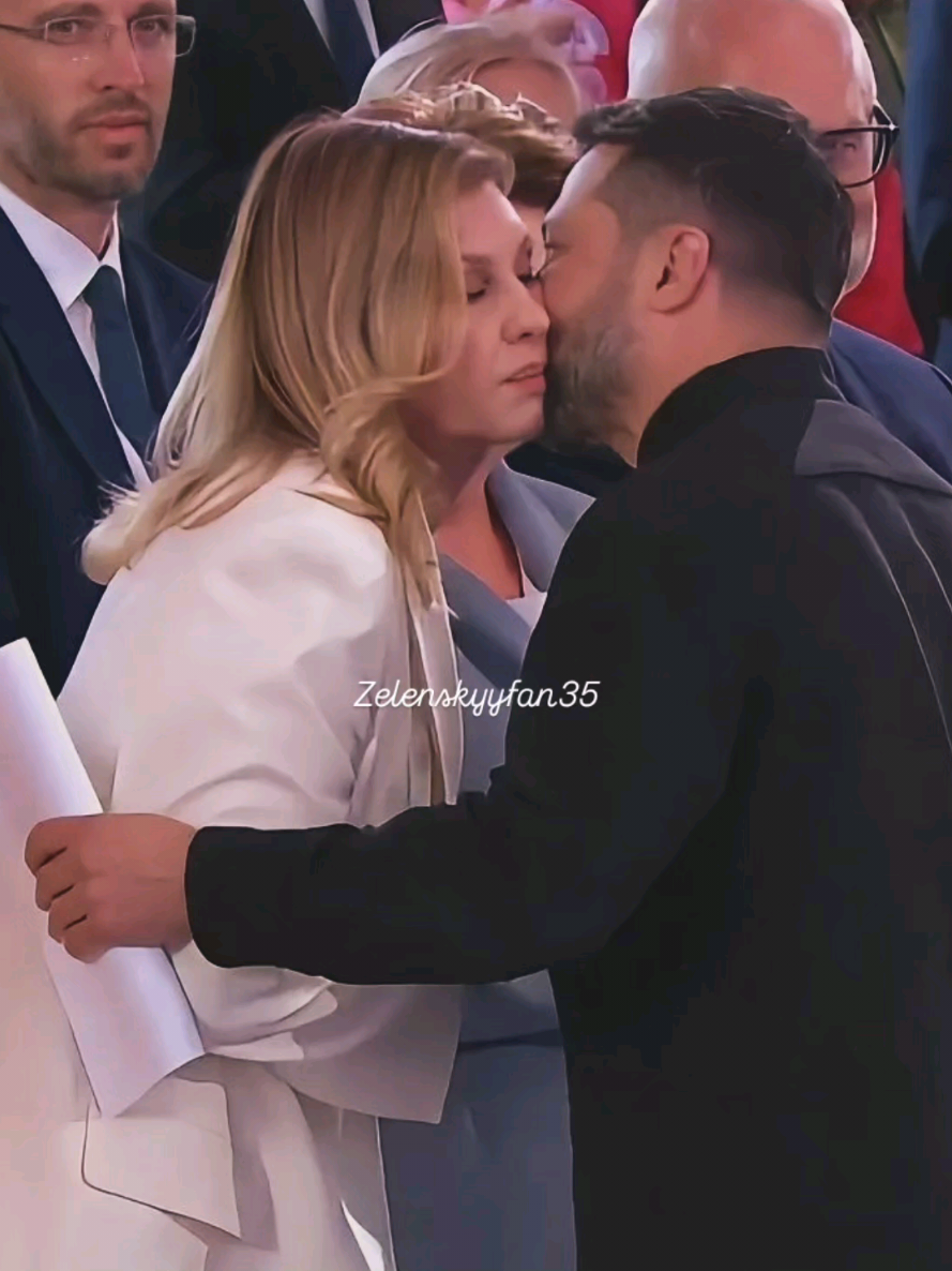 @ZelenskyFan32