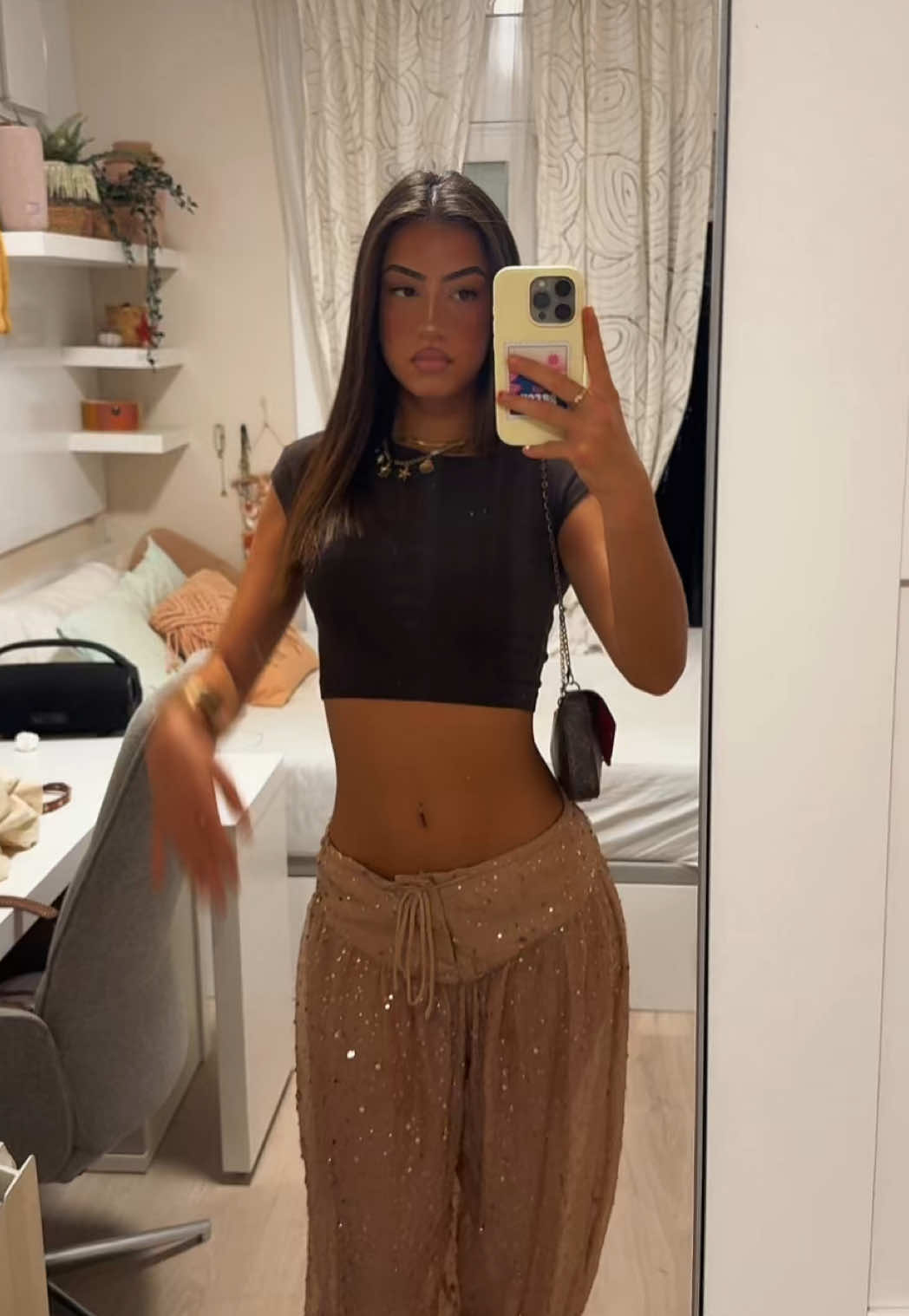 @AINARA DÍAZ