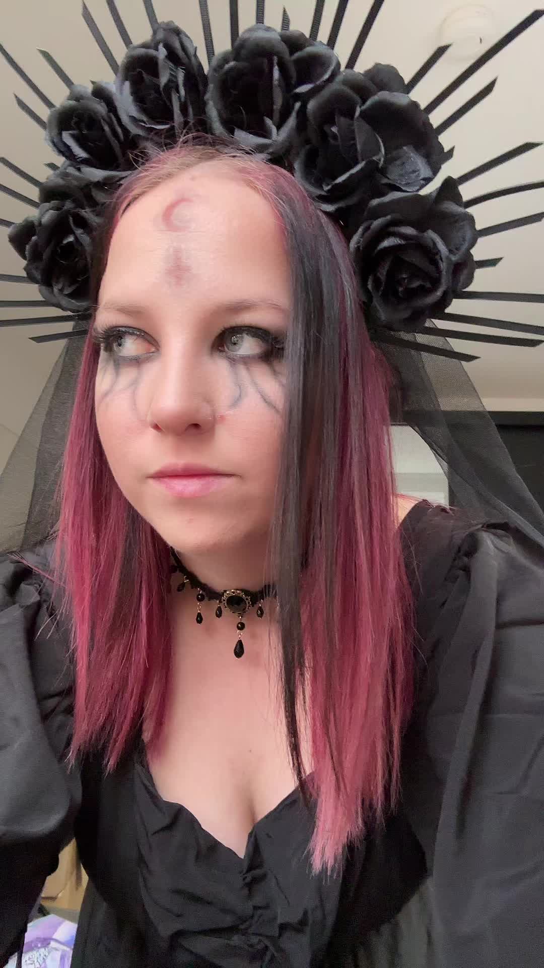 @𝖒𝖊𝖑𝖎🤍