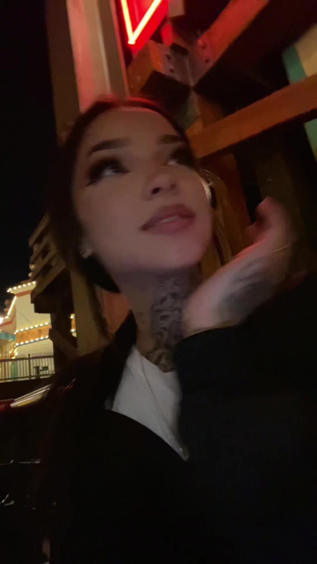 @Lili.