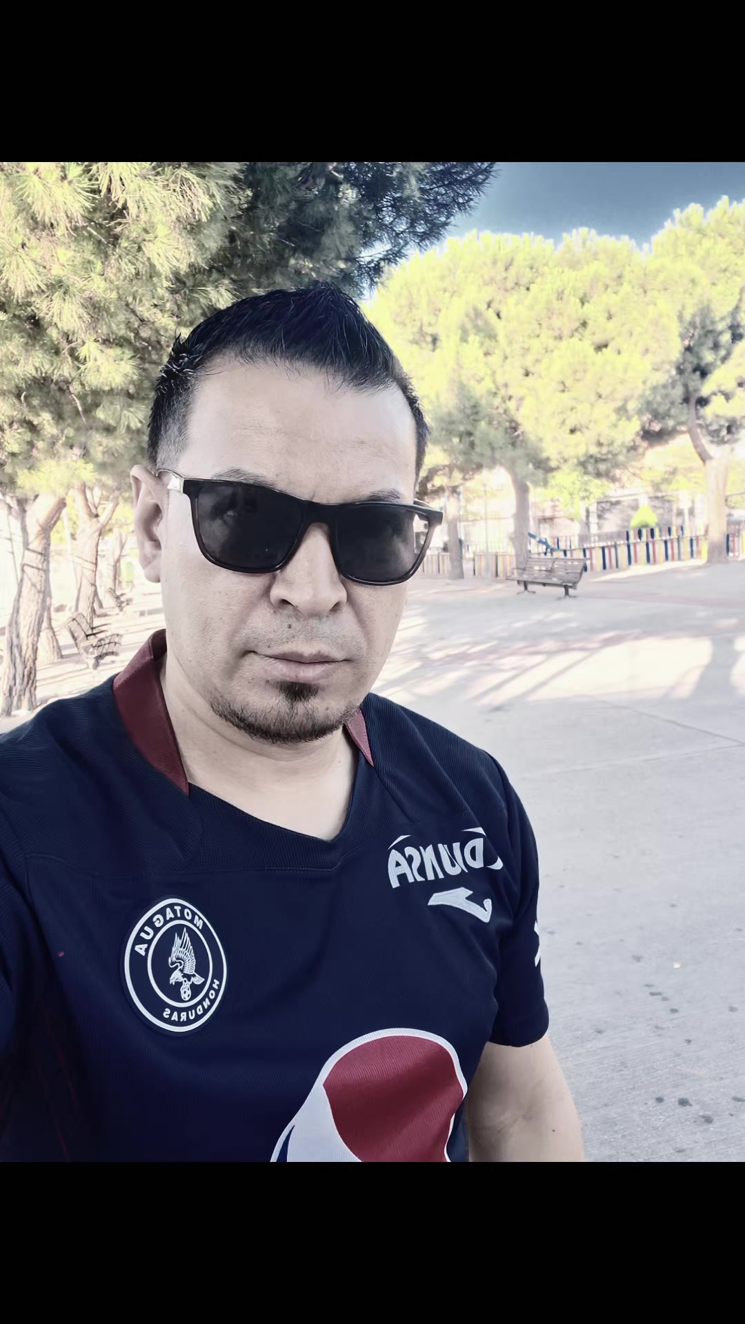 @Richard 🏴&zwj;☠️🖤🖤🤘