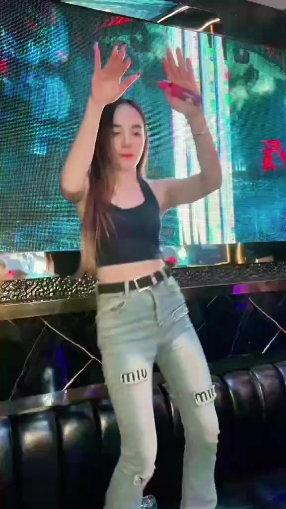 @ນ້ອງ ລີ່ ໂຕ່ນ້ອຍ