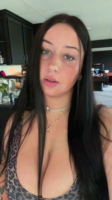 @🧸
