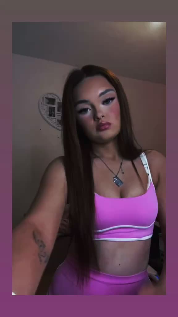 @Leighahussey1
