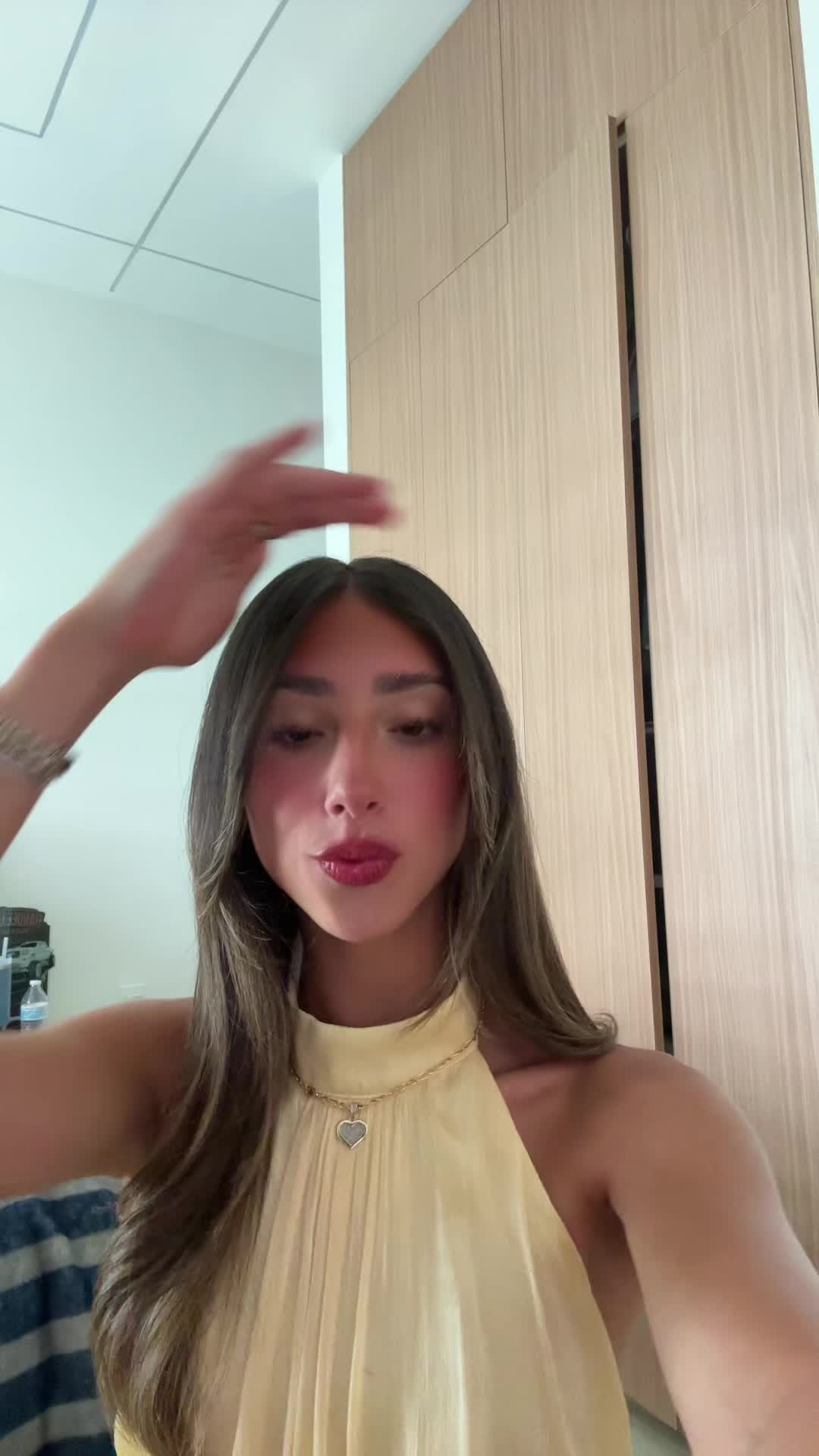 @nicole