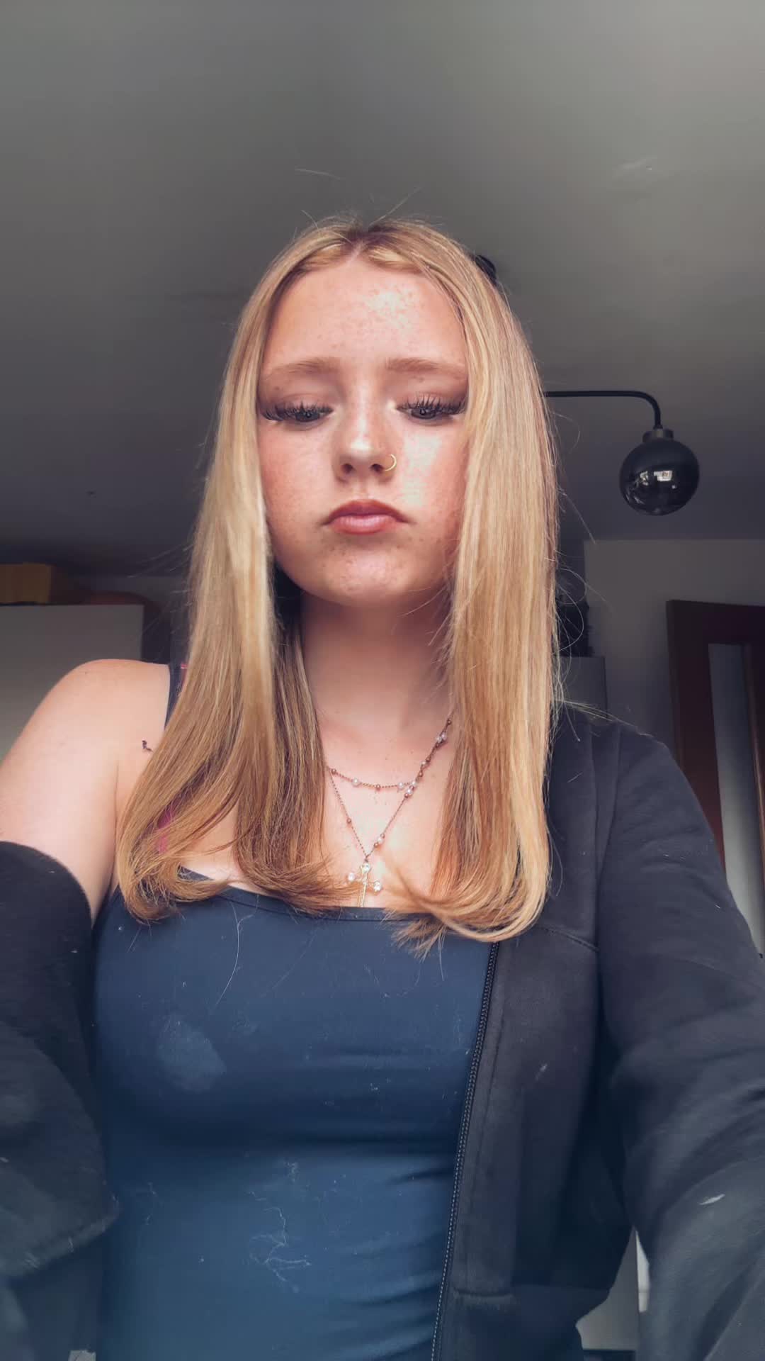 @Em 💋🤭🌺