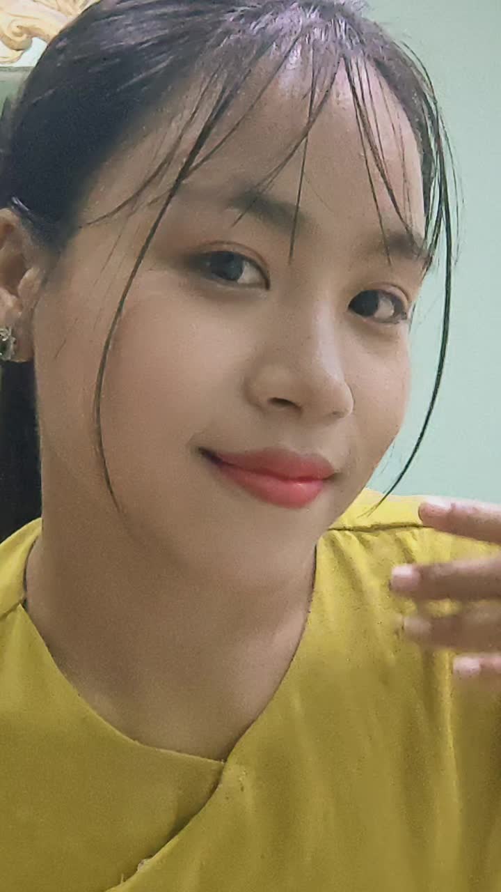 @🦋Hnin Su Hlaing🦋🌿
