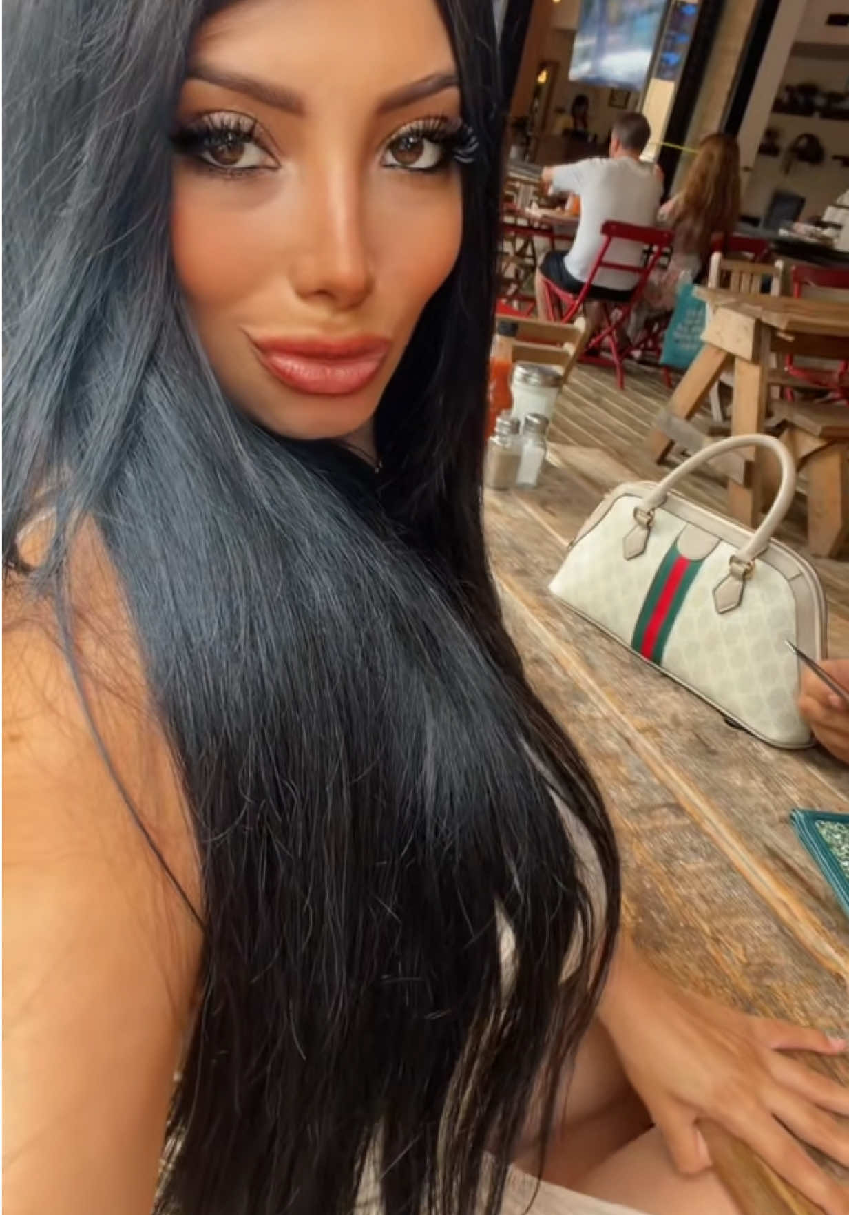 @Yuliana Valencia🌹
