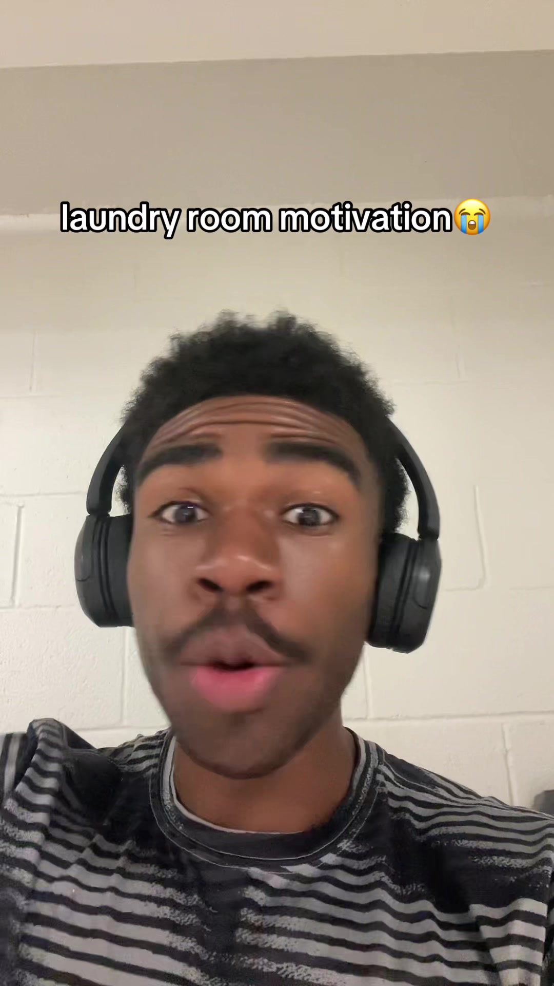 @_epongo_