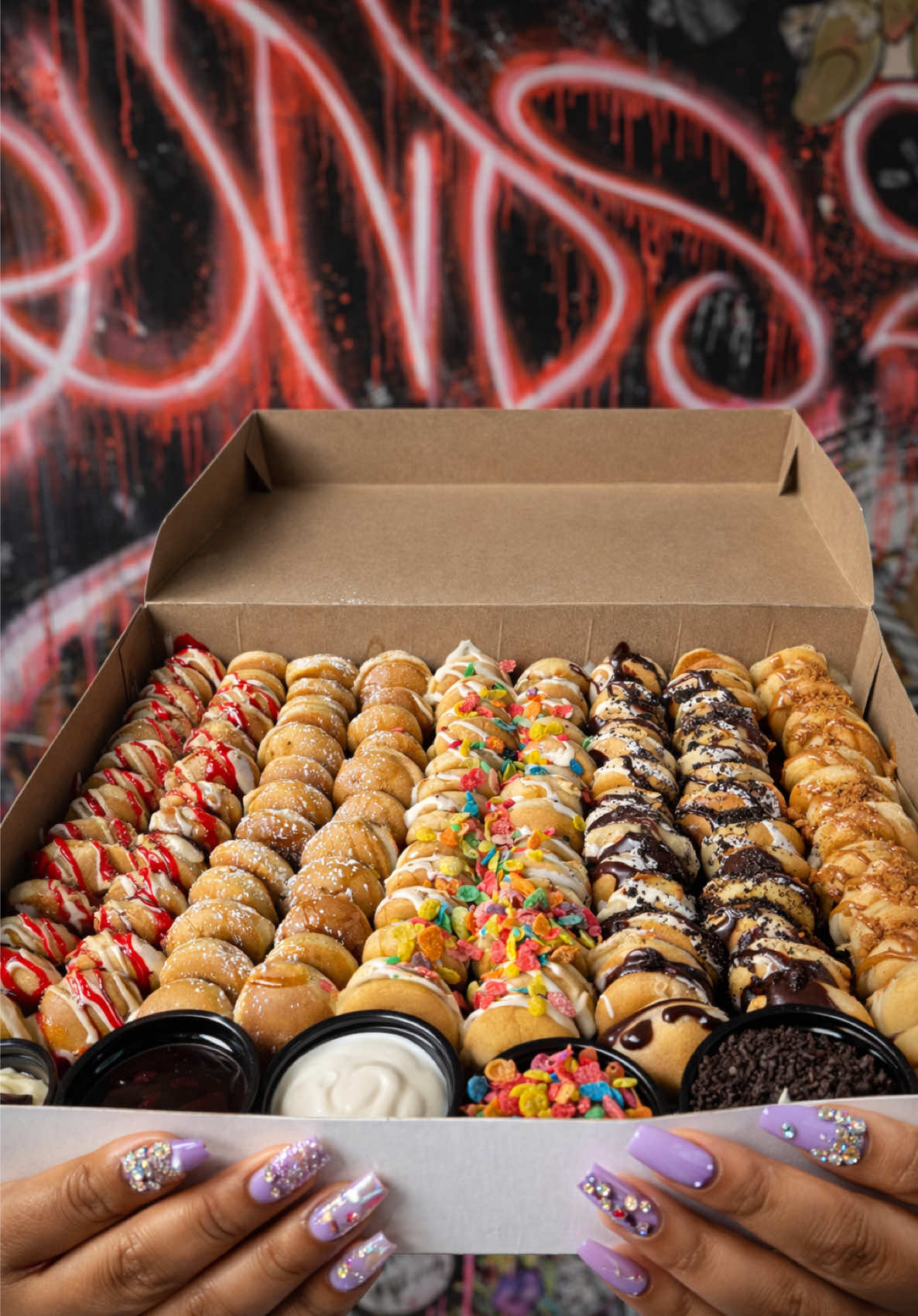 @GROUNDS DONUT HOUSE
