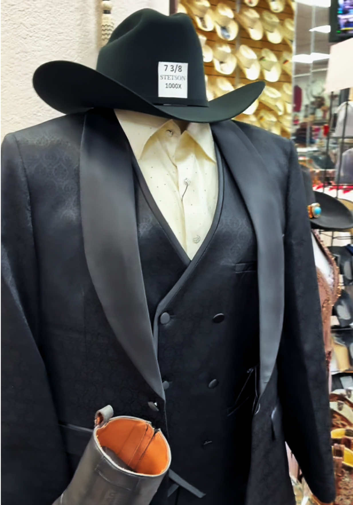 @La Laguna Western Wear