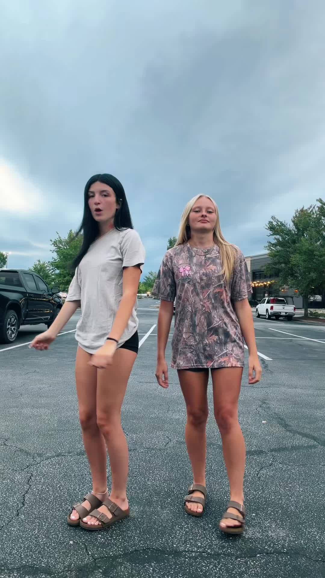 @ℬ𝓇𝒾ℯ.