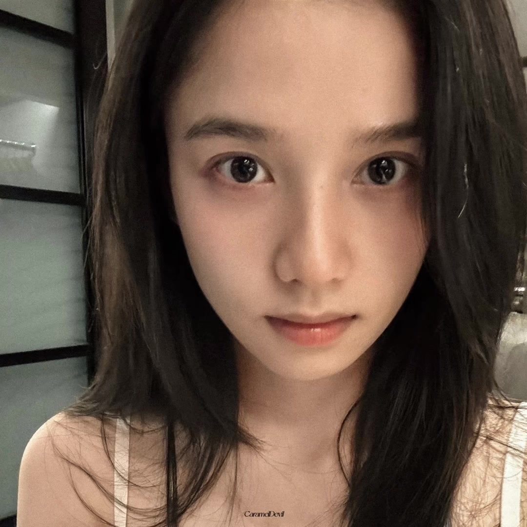 @zhang jingyi 🍒