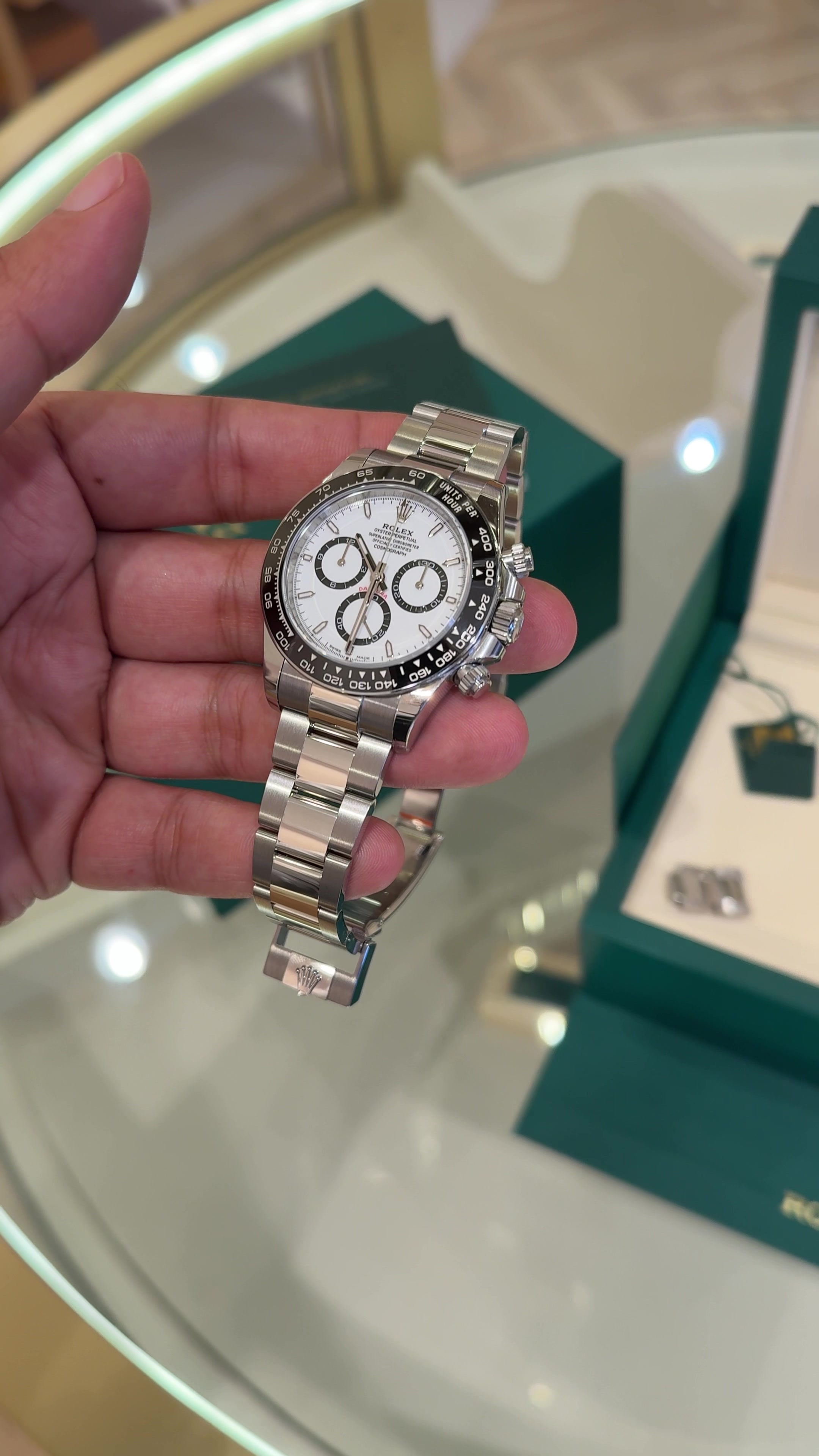 @Luxe Watches