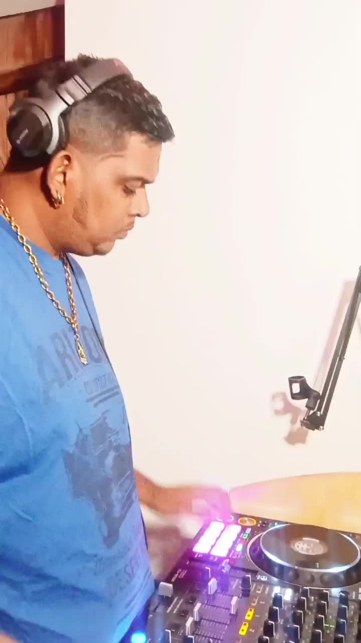 @Dj Sam