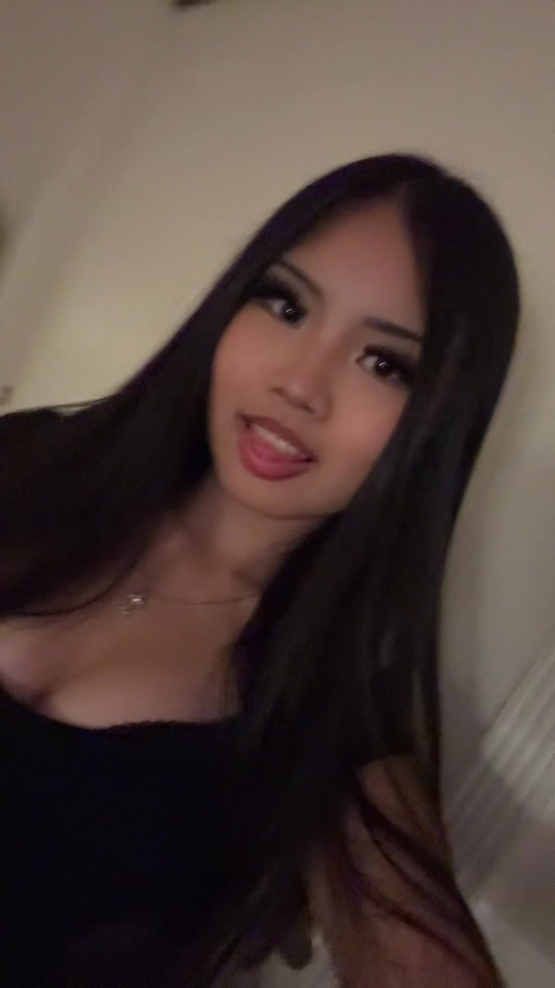 @𝓮.
