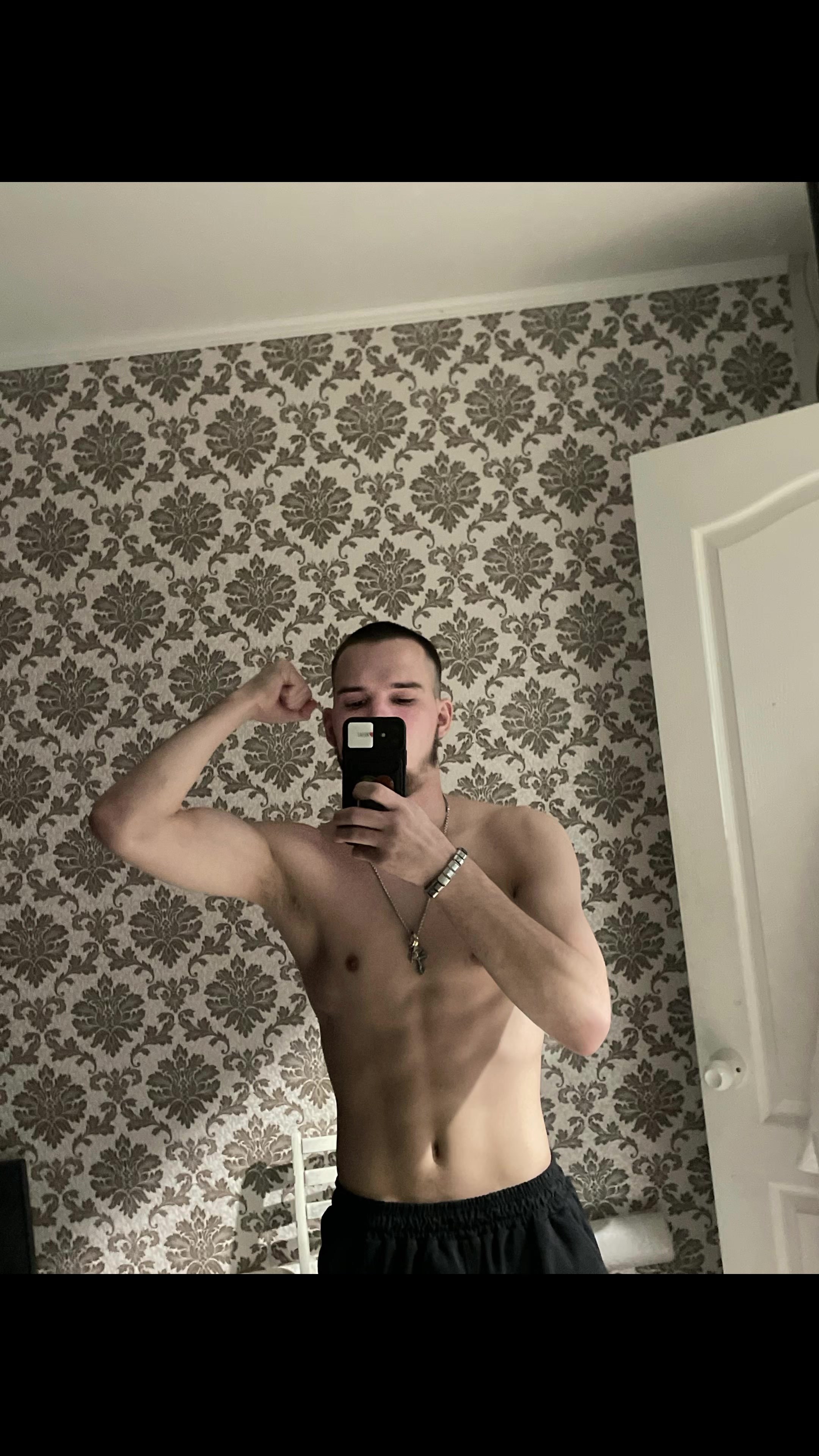 @👑꧁(✷)𝕂𝕚𝕣𝕚𝕝𝕝(✷)꧂👑