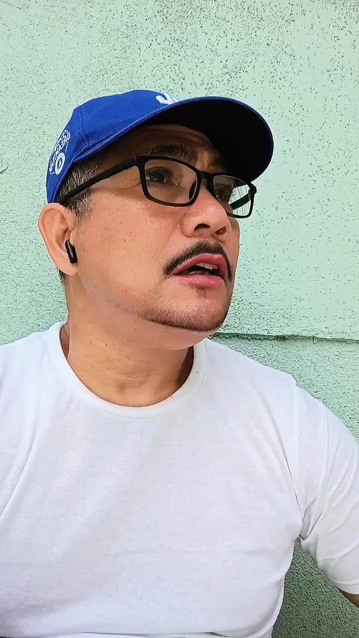 @Kneeroh