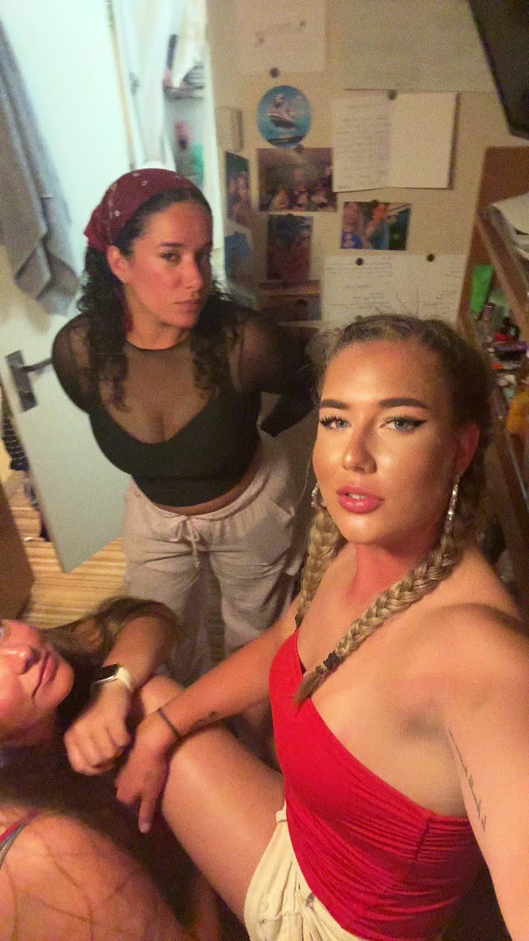 @Miacb__