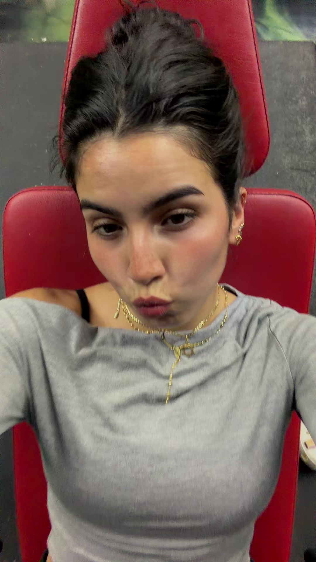 @Pelinegra