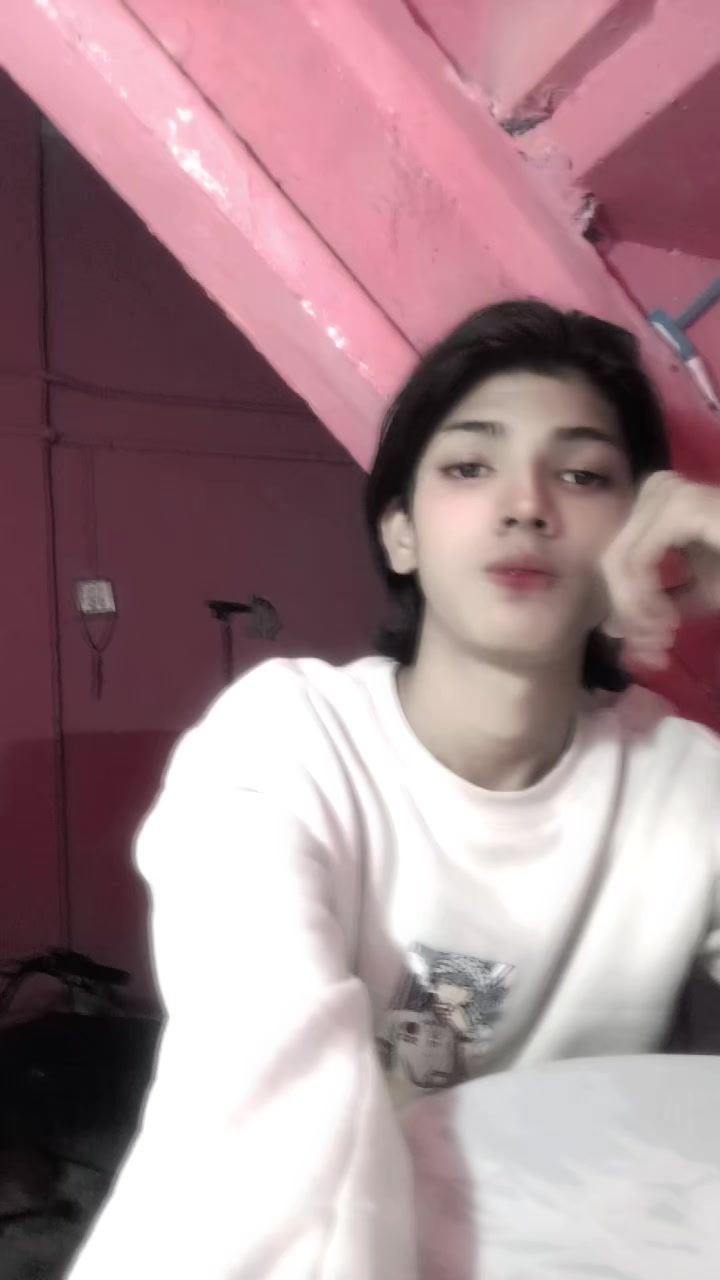 @▄︻デ👑 بادشاہ👑 ══━一