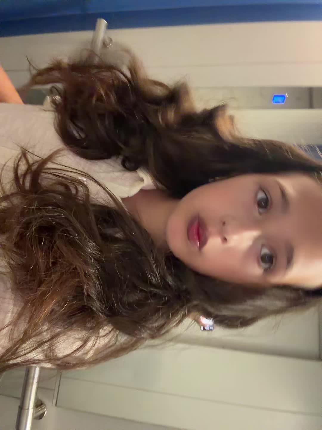 @Catherine🪽🫰🏻