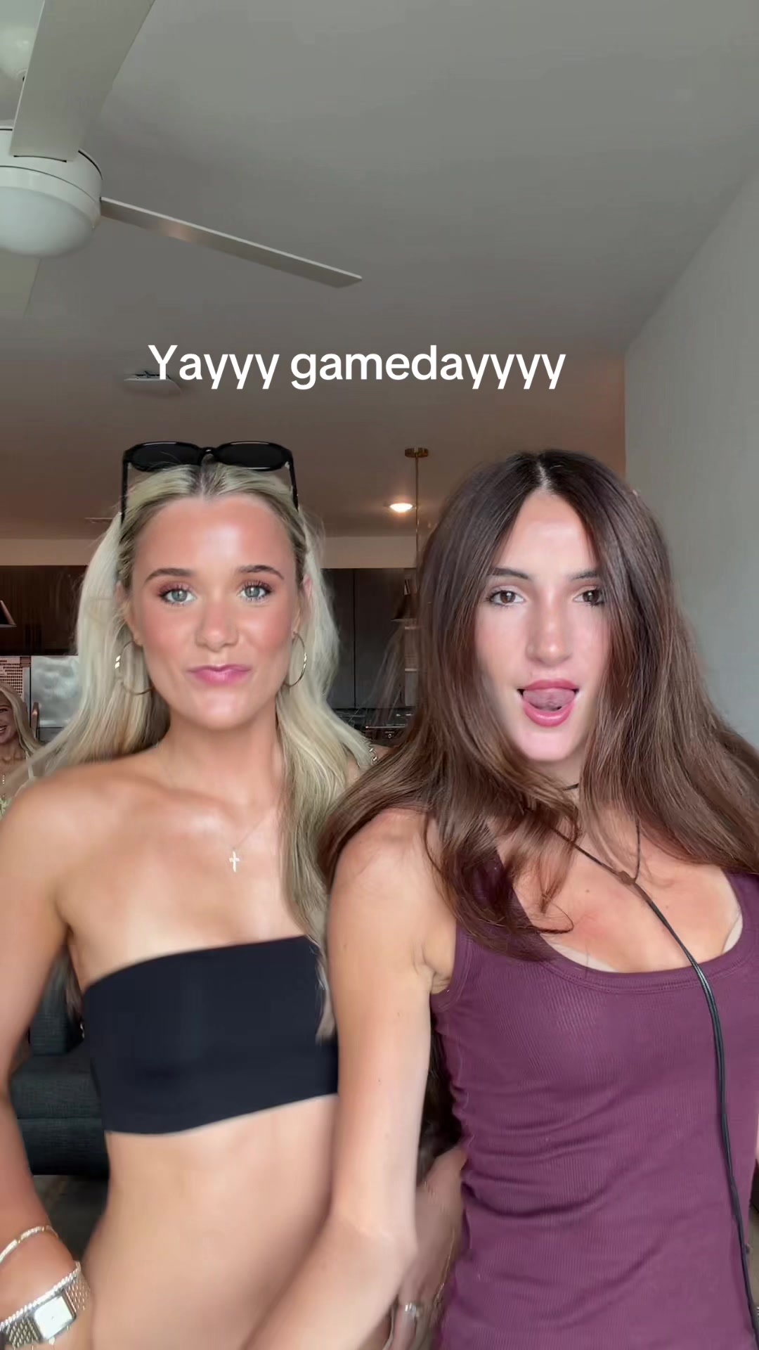 @bella