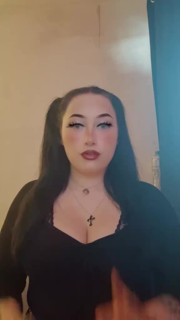 @𝕲𝖔𝖙𝖍𝖎𝖖𝖚𝖊 𝕯𝖆𝖗𝖐