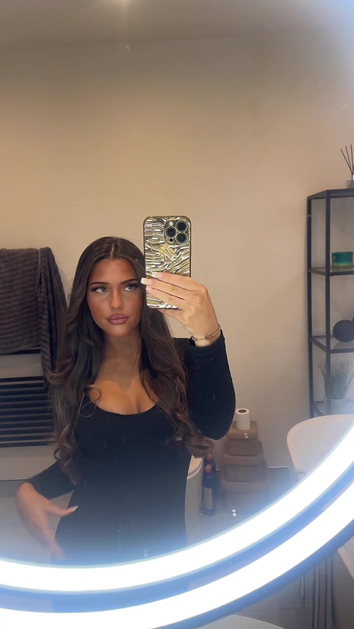 @Ezzza
