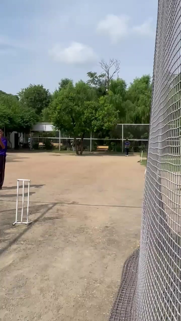 @Maaz jhelum 🏏