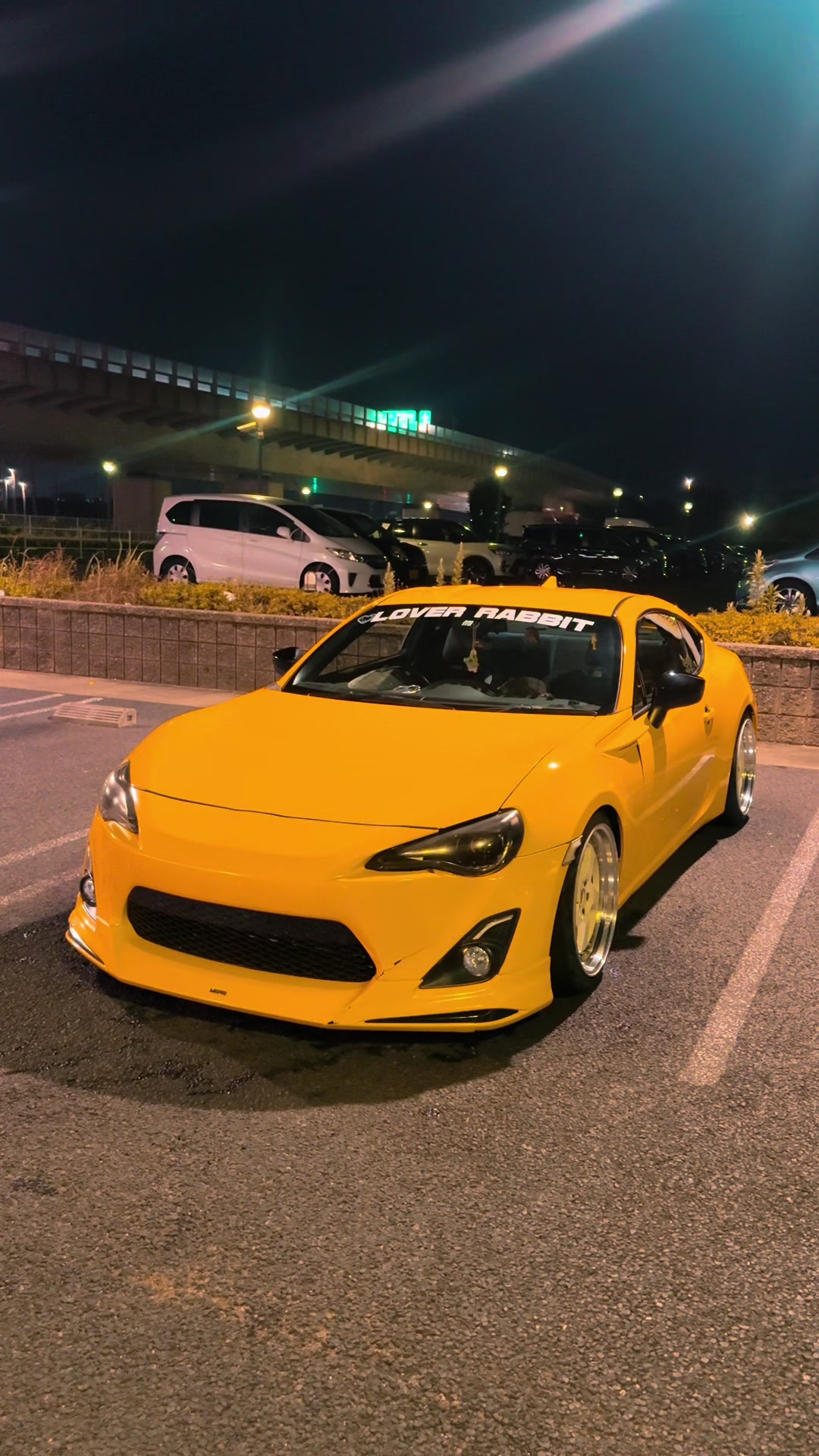 @ゆーらい