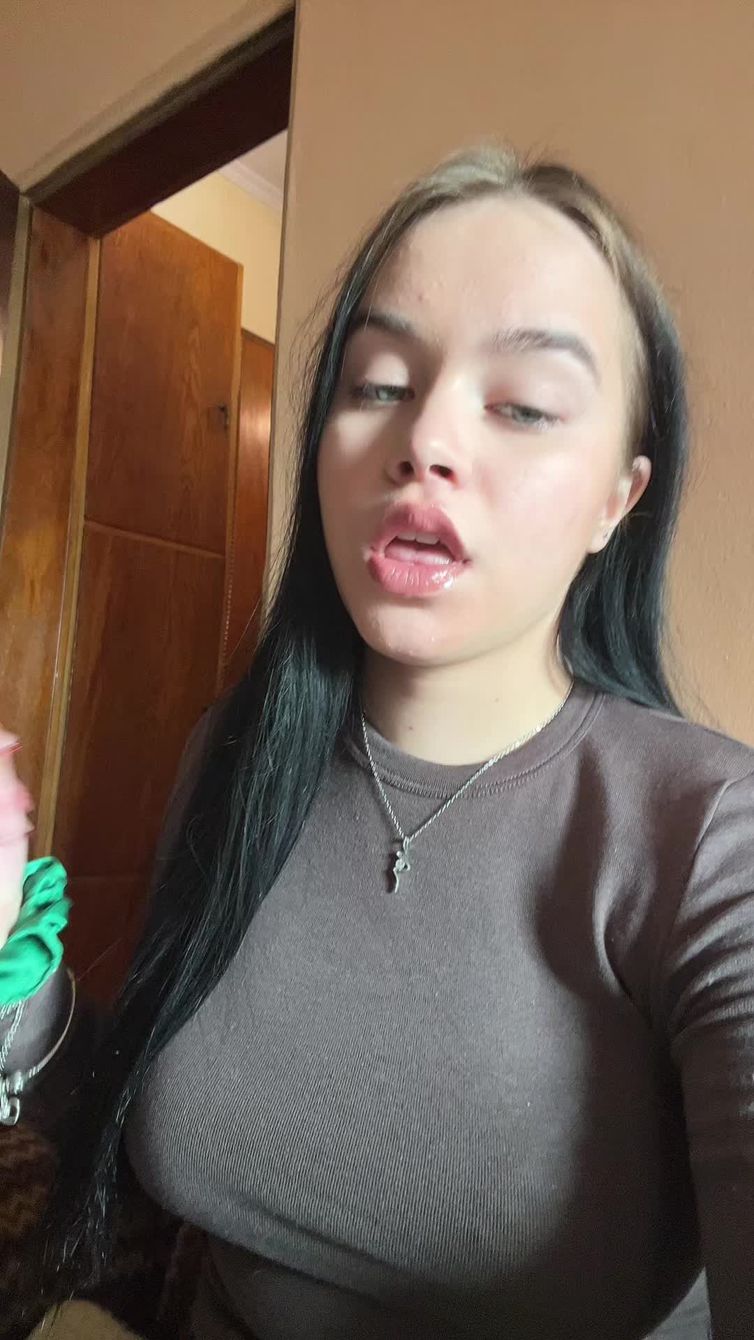 @Mimi5689