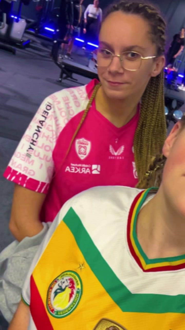 @Chloé56