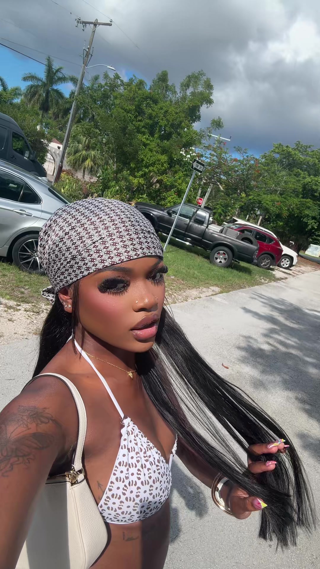 @QueenB
