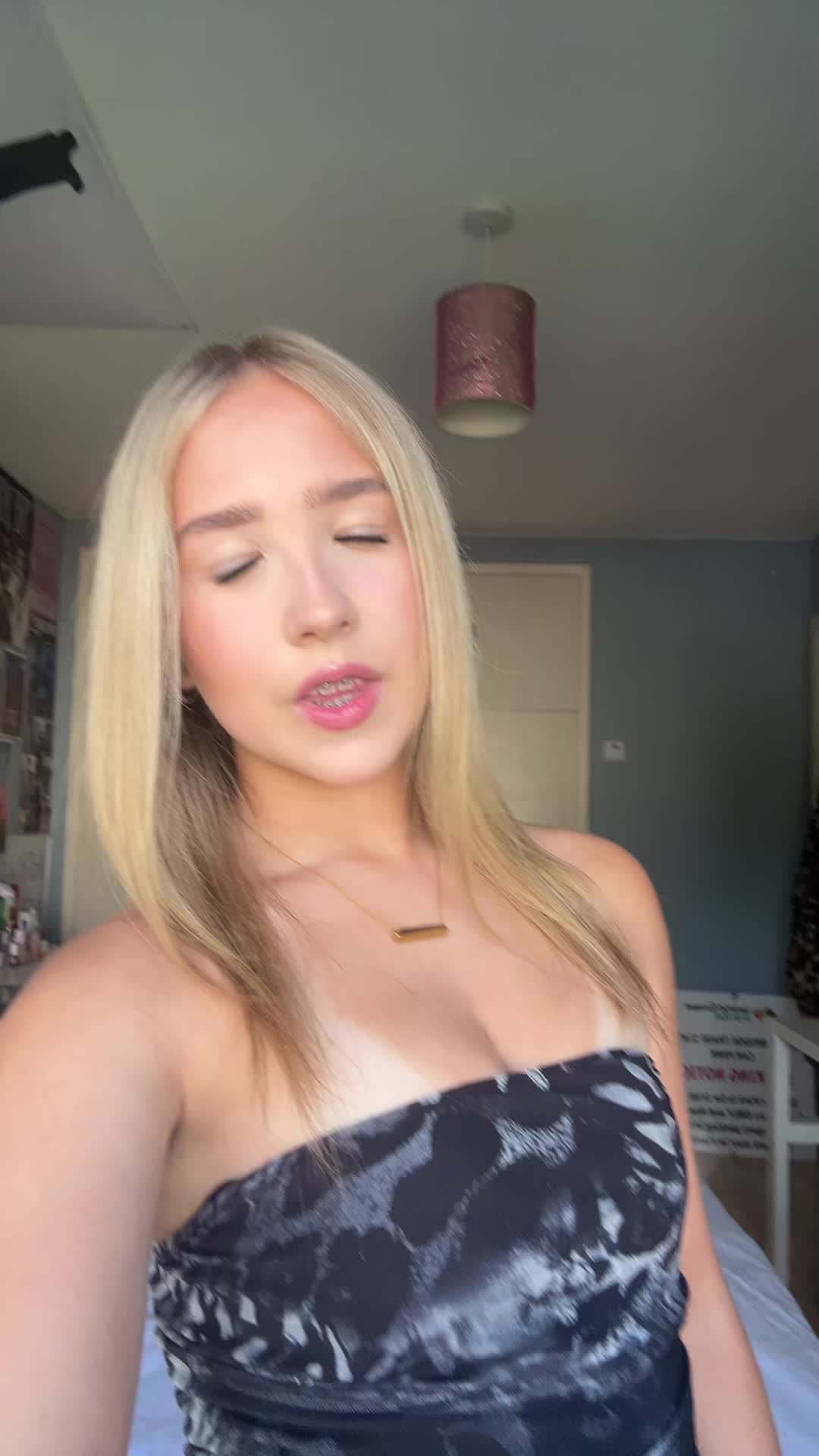 @𝐑𝐨𝐢𝐬𝐢𝐧
