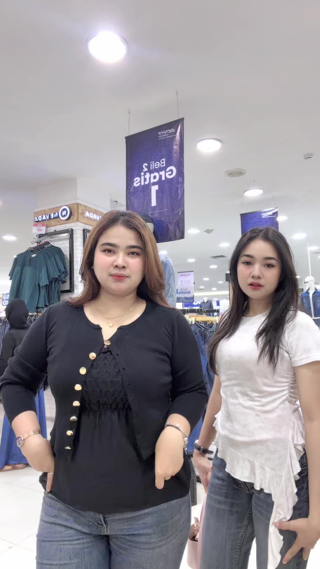 @Hanya M
