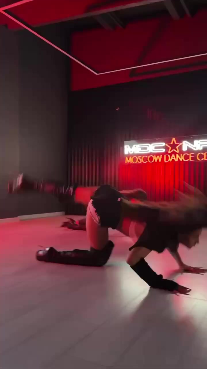 @Alyonochka