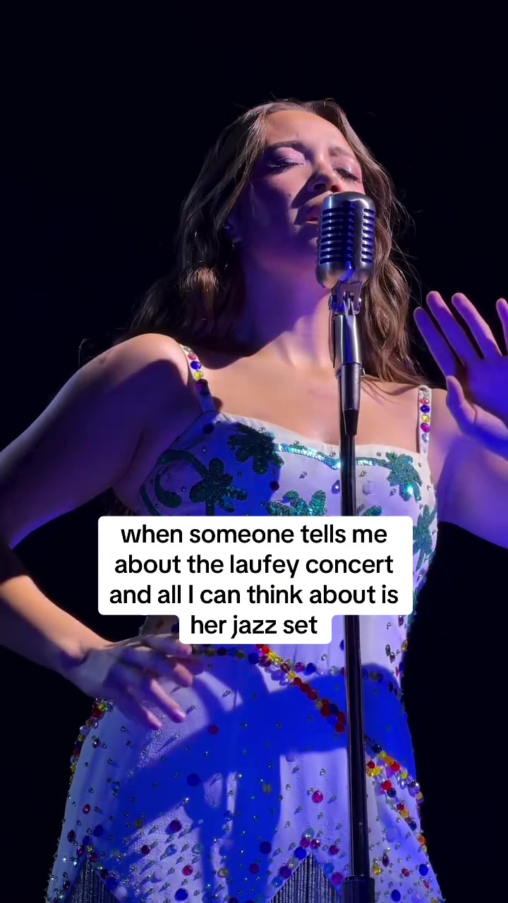 @valentinelaufey (fan account)