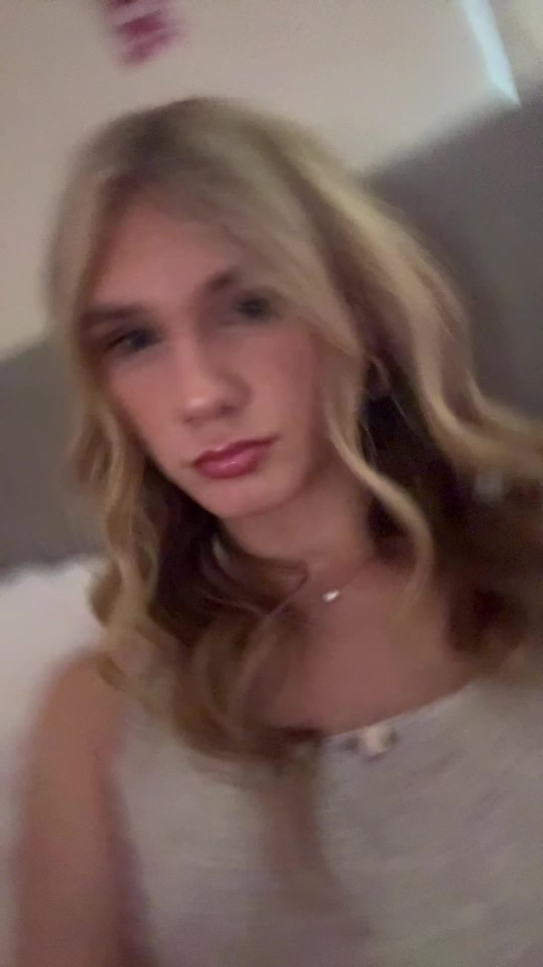 @✨𝓑𝓵𝓸𝓷𝓭𝓲𝓮✨