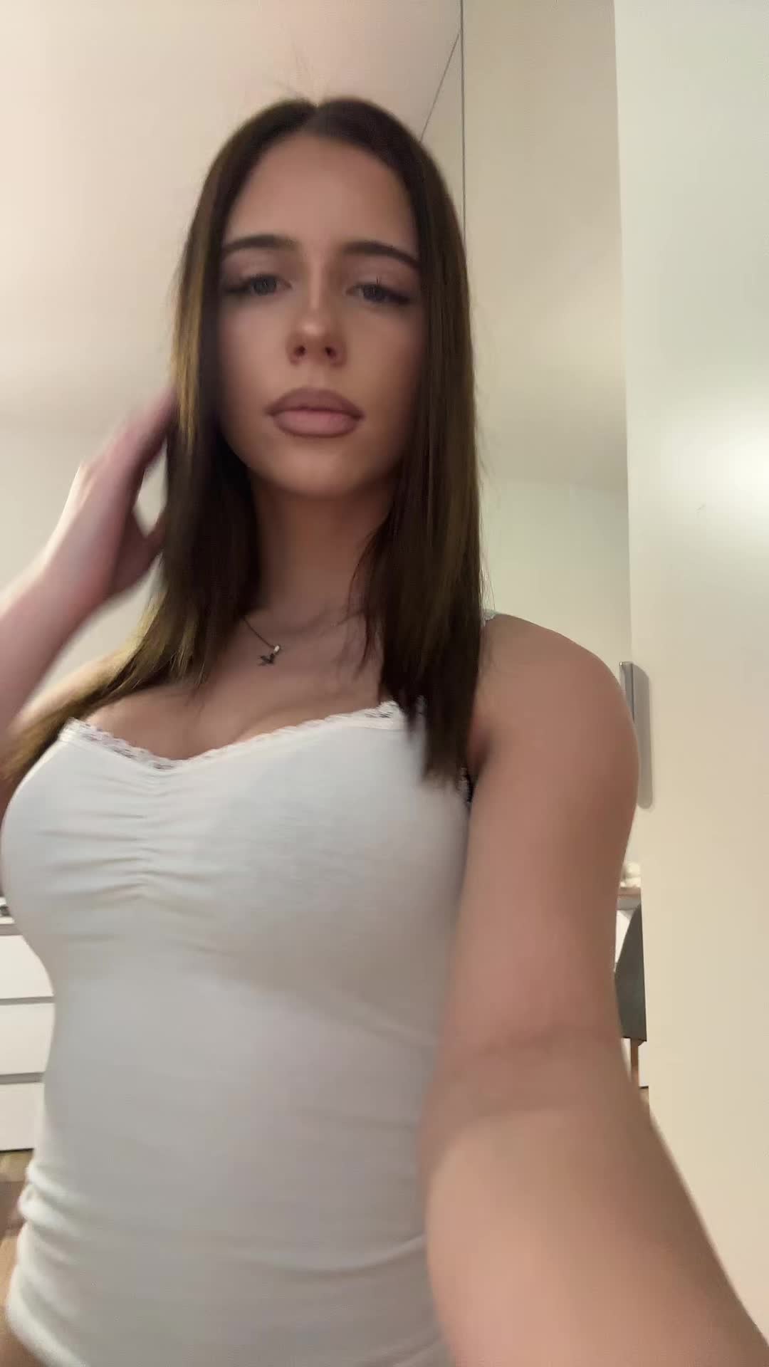 @_.kamilciaa.e