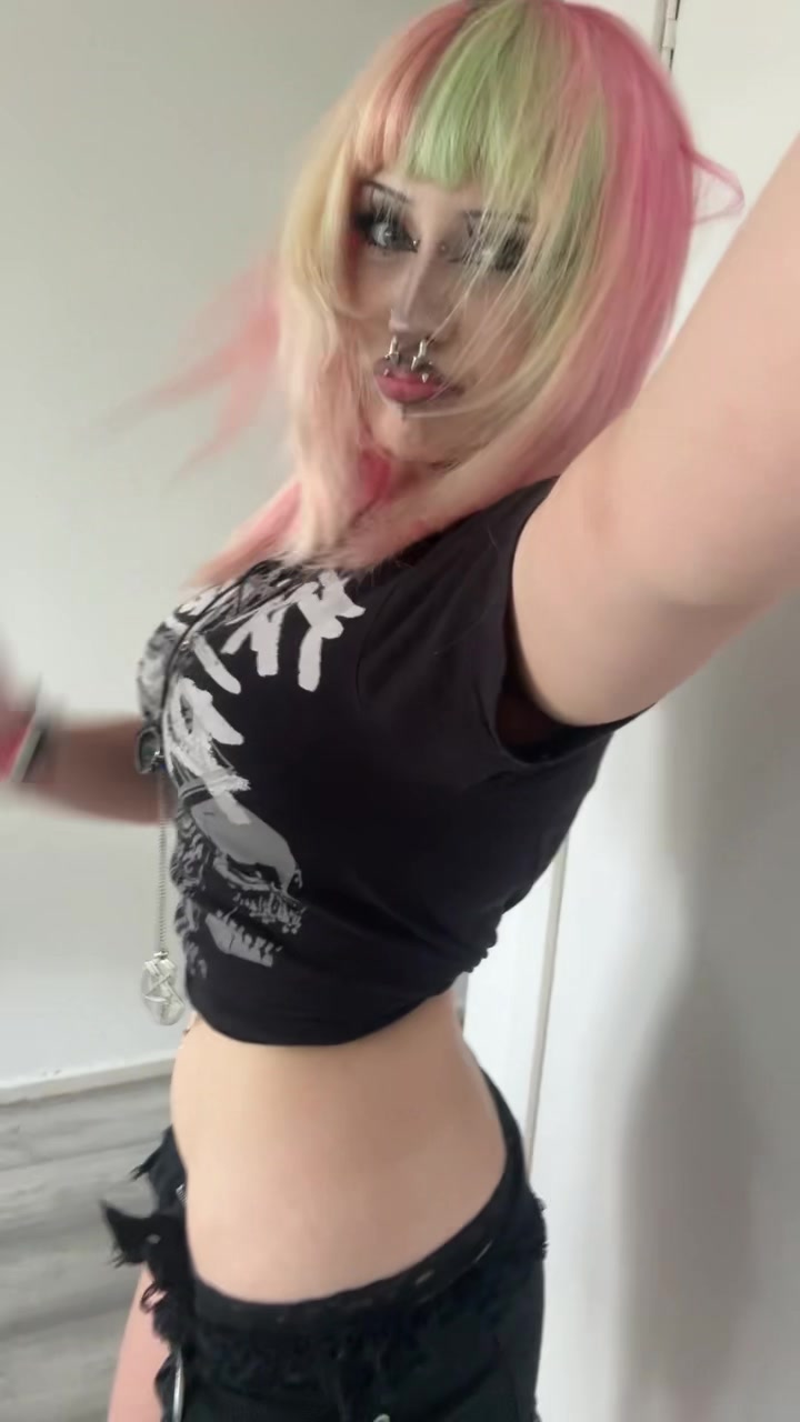 @☣︎