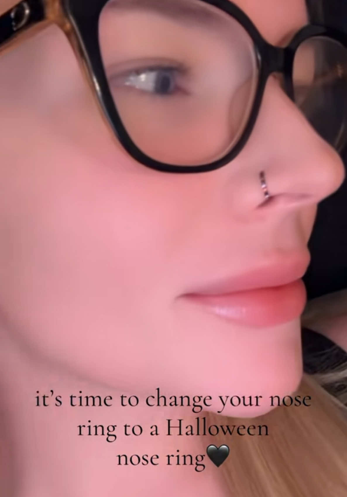 @𝒟𝒶𝓇𝓀𝒲𝑜𝑜𝒹𝓈